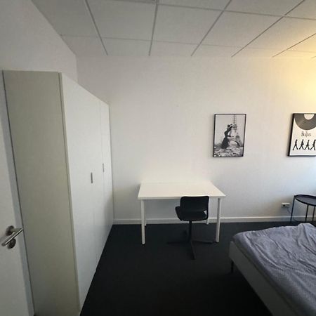 Wohnung Mit 9 Schlafzimmern Und 1 Wohnzimmer Ottobrunn Dış mekan fotoğraf